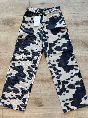 Klesis Women's Wide Leg Cow Print Jeans size small